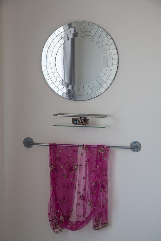 Paphos Love Hut Apartment ภายนอก รูปภาพ